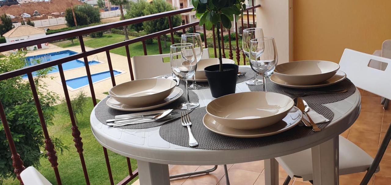 Lindo Junto A E A Marina De Vilamoura Com Piscina E Wi-fi Apartment Quarteira
